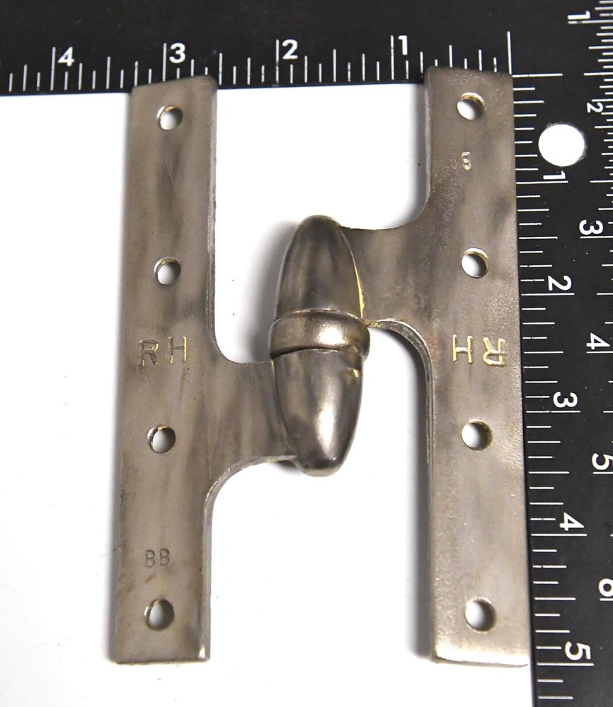 2 VINTAGE MCKINNEY LEFT AND RIGHT HINGES