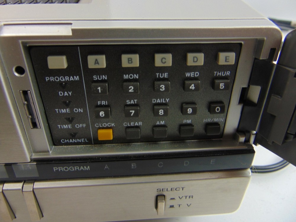 Hitachi Video Tuner VT-TU75A