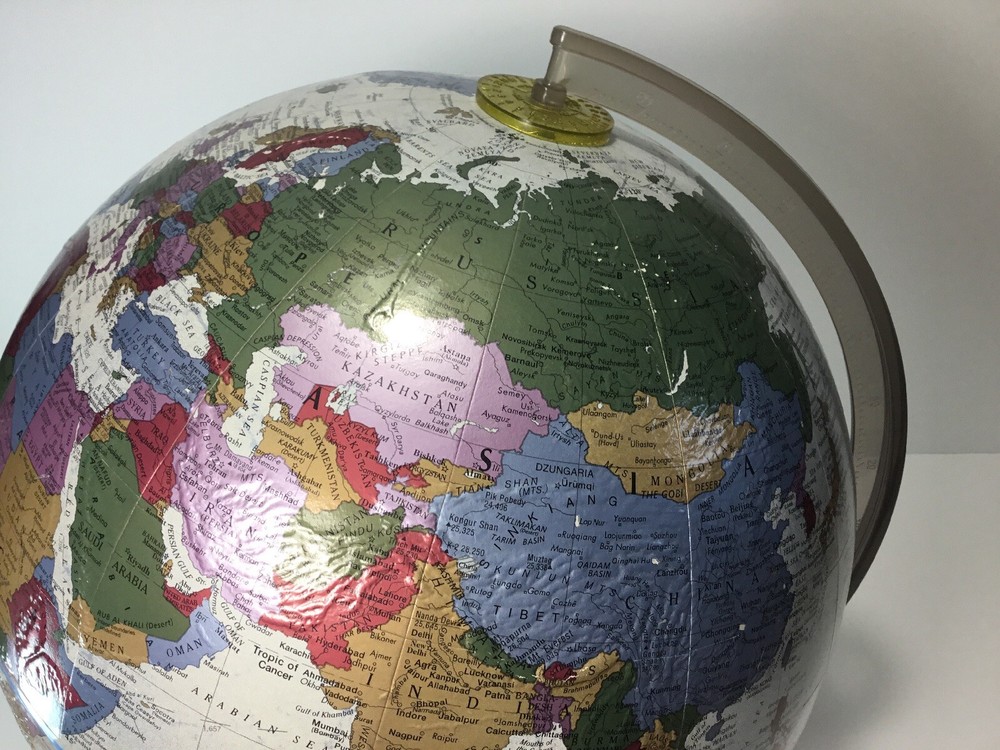 12” Diameter Replogle Platinum Classic Series World Globe - City Population. EUC