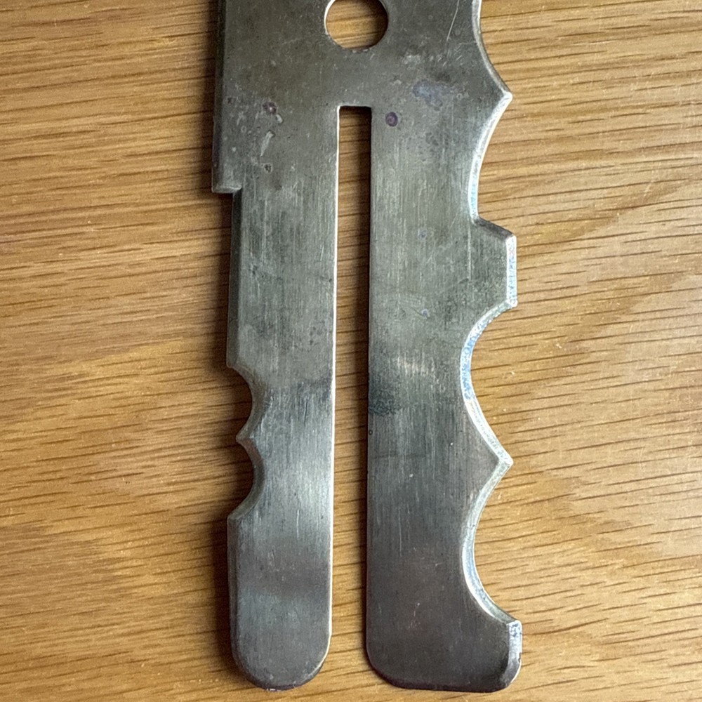 Post WW2 1955 British Army Brass Button Cleaner Marked J.R.G & S WD 1955