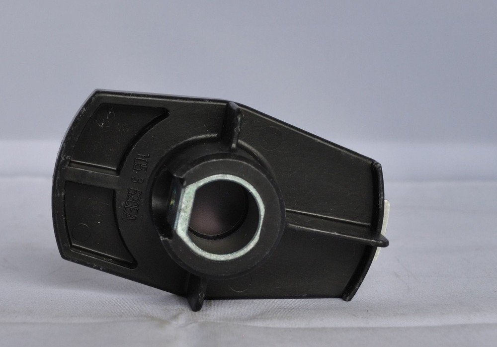 CARQUEST Premium DAA1361 Distributor Rotor
