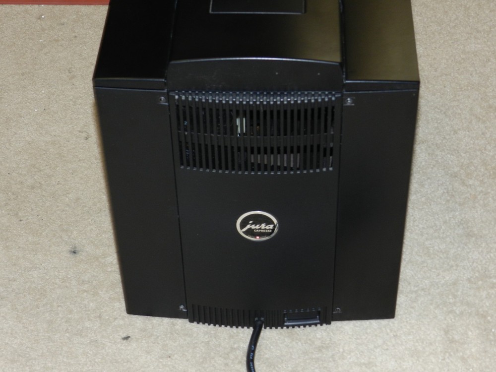 JURA IMPRESSA E9 SUPERAUTOMATIC ESPRESSO MACHINE EXCELLENT COND.