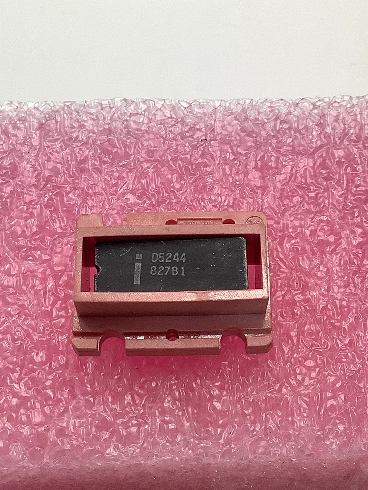 D5244 - INTEL - Quad CCD Clock Driver