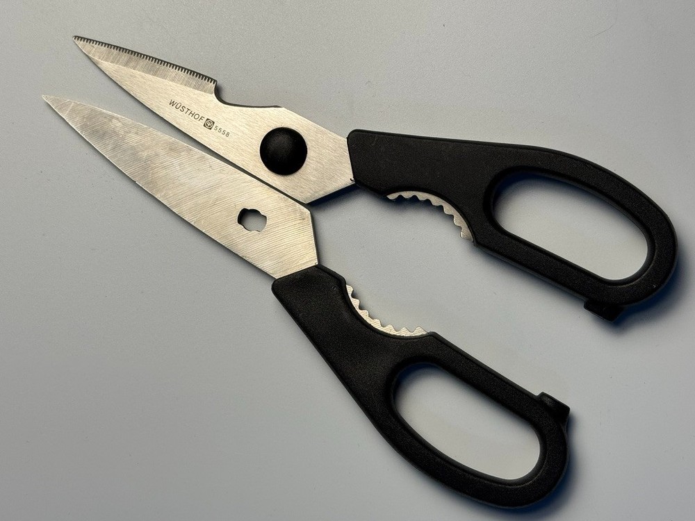 Wusthof Come-Apart Pull-Apart Kitchen Shears Herbs Poultry notch