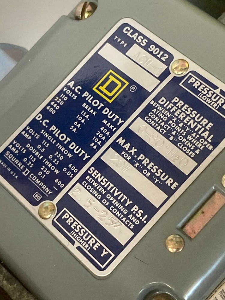 SQUARE D 9012AGW-1 PRESSURE SWITCH DIFFERENTIAL AC/DC PILOT DUTY NNB
