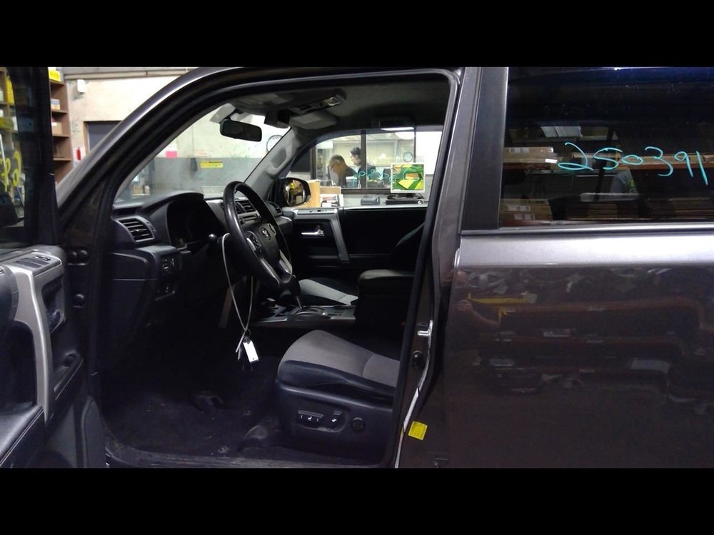 Transfer Case Control Module Right Hand Dash Fits 13-19 4 RUNNER 89533-35290