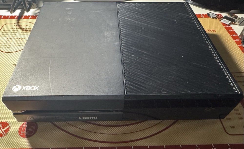 Microsoft Xbox One 1540 500GB Console Only