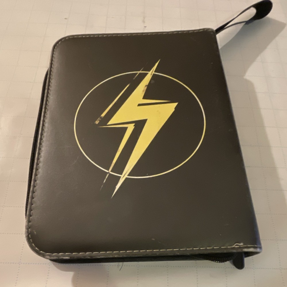 Pokémon Card Binder
