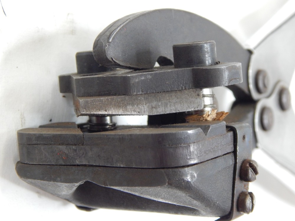 MetalMitre Inc Metal Mitering Tool