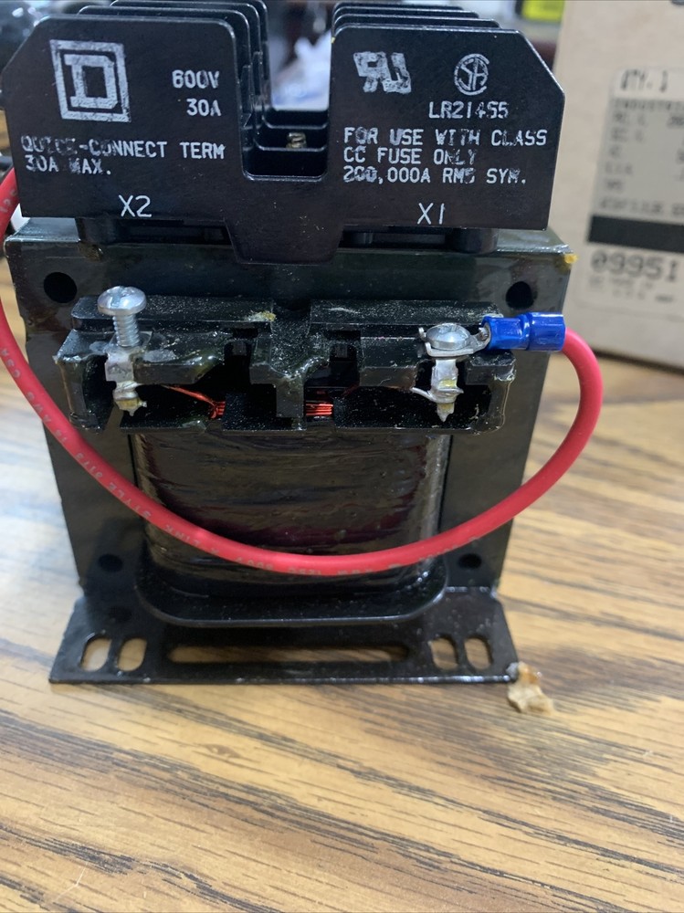 Square D 9070 KF100D20 control transformer