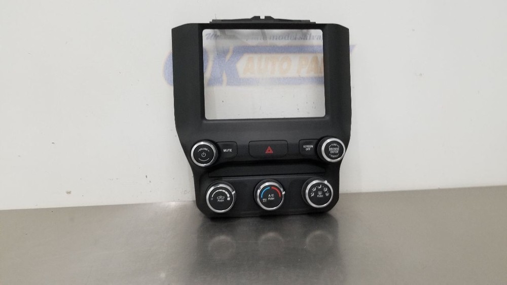 19 DODGE RAM 1500 NEW STYLE TEMPERATURE HVAC CONTROL PANEL 68340283AC