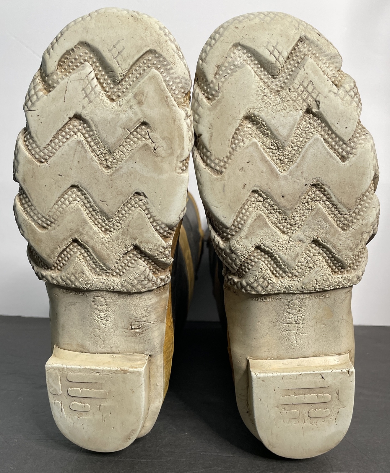 Vintage Ranger Rubber Co Firemaster Steel Toe Insulated Boots Size 10.5 USA Made