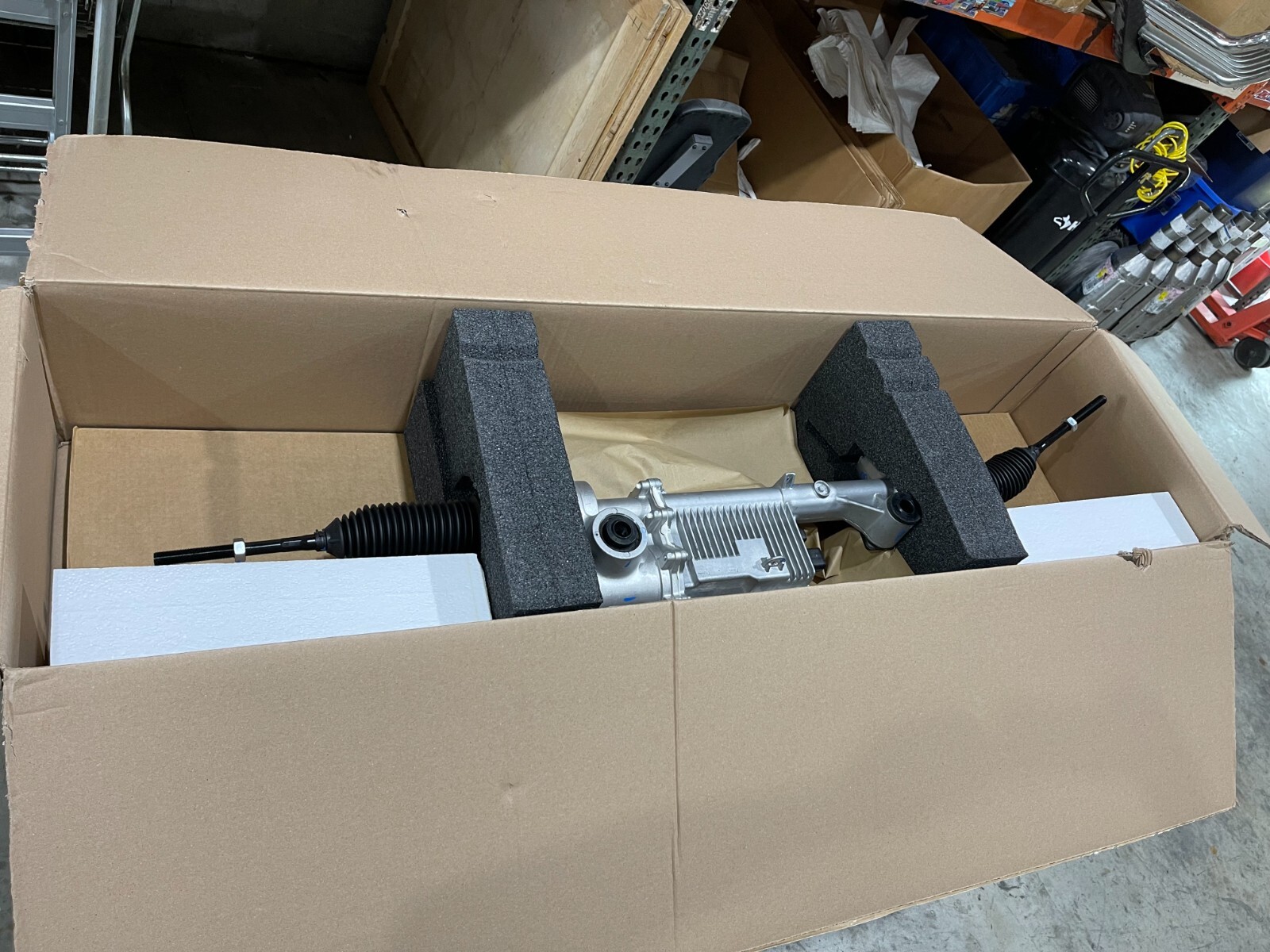 New Ford Original Steering Gear EL3Z-3504-BF