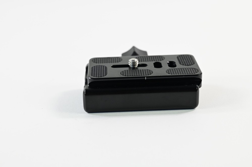 Induro QRT70 Quick Release Adapter #G240