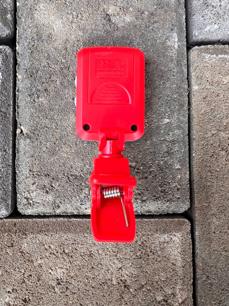 Red Giannini GTU Digital Guitar Tuner