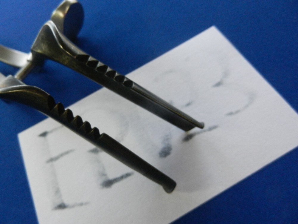 E5053 Codman Hardy Bivalve 70mm Speculum