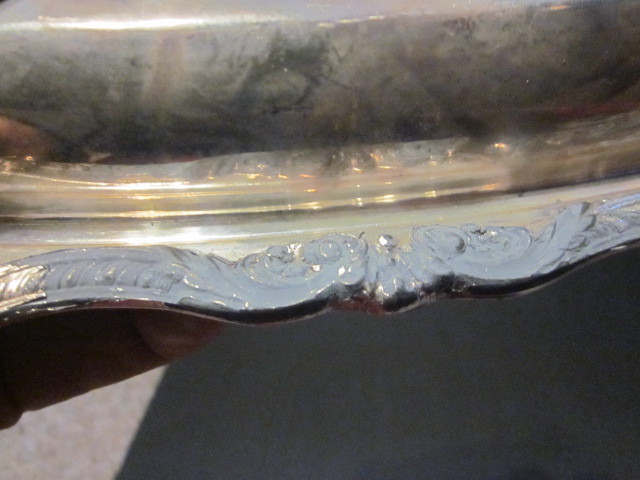 VINTAGE SILVER PLATED POOLE SILVER CO #5011 COVERED BUTTER TRAY SCROLL DESIGN