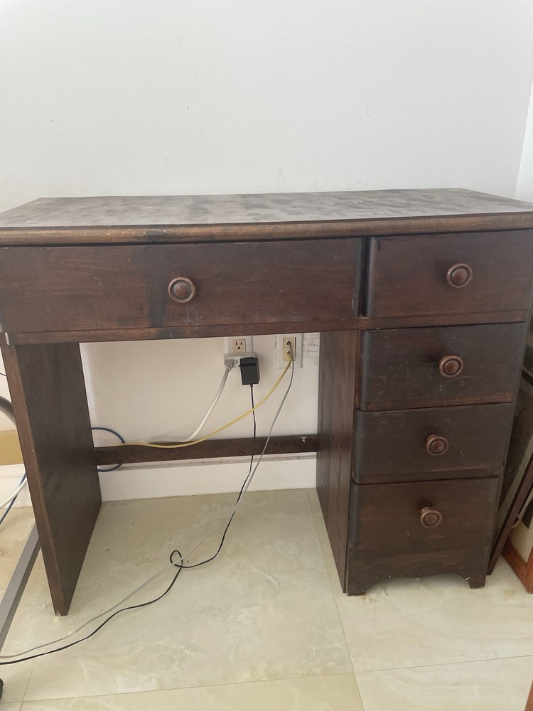 Child Desk