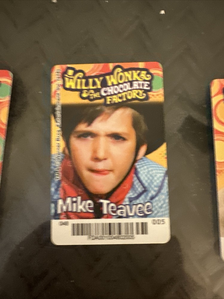 Willy Wonka Set With Golden Ticket