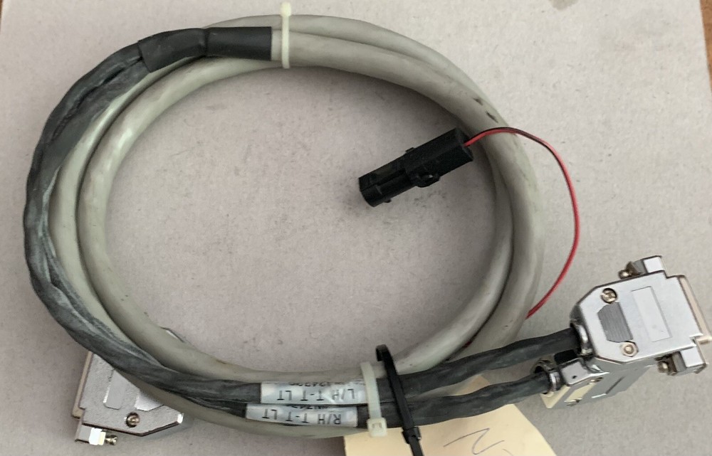 AMP 213932-3 9906 CABLE E111272  LOW COLTAGE COMPUTER CABLE NZ4736