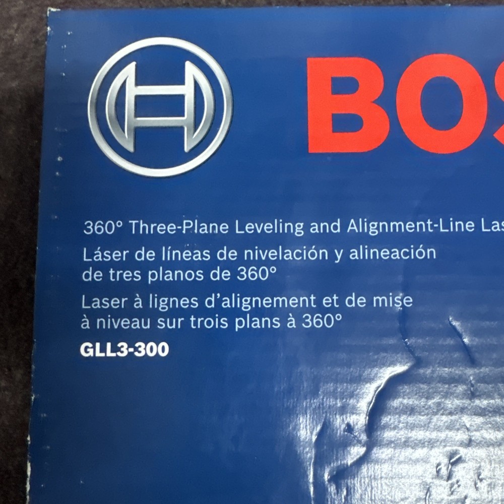 Bosch GLL3-300 360 Three-Plane Leveling and Alignment-Line Laser