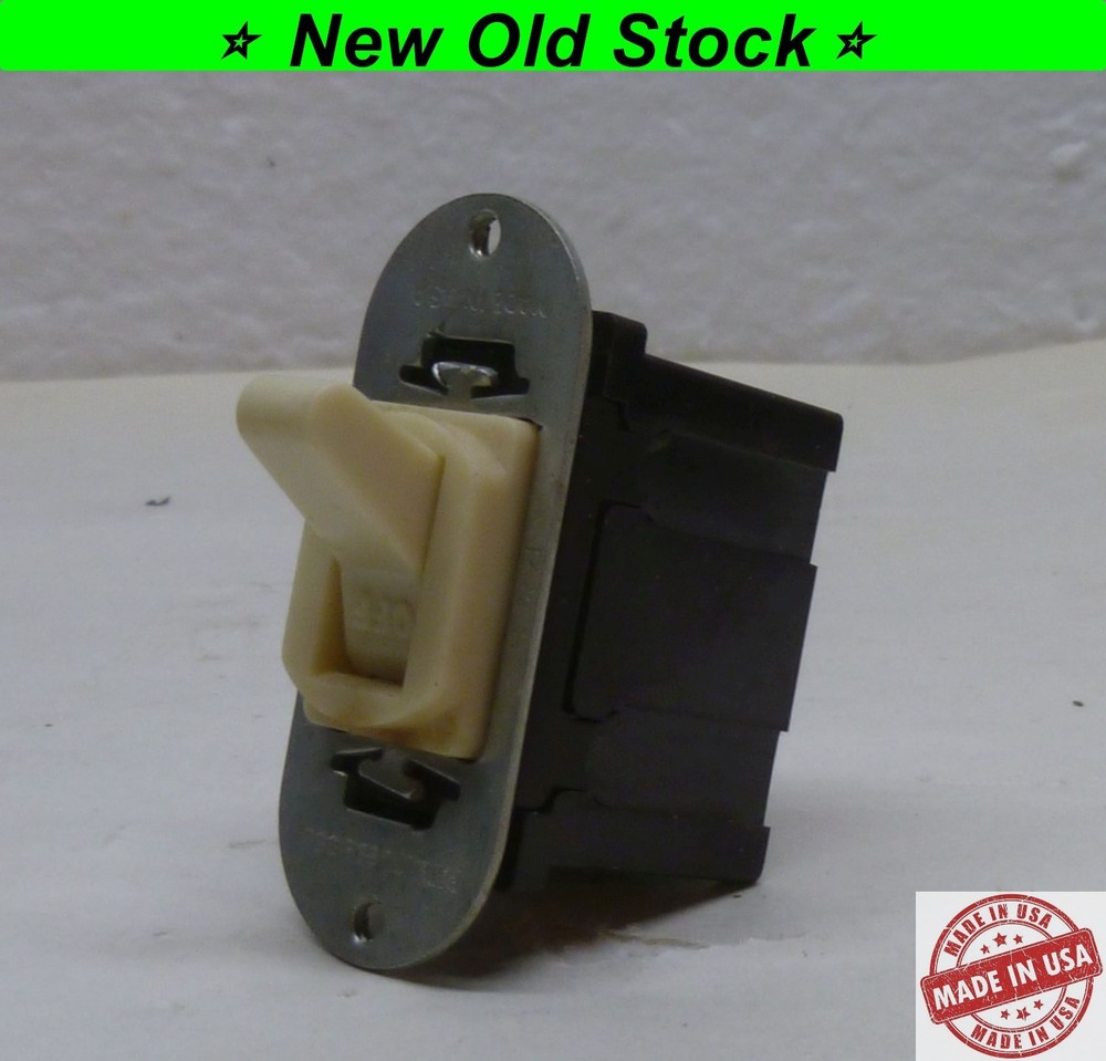 Vintage Despard Interchangeable Toggle Panel Switch, Single-Pole, Ivory P&S