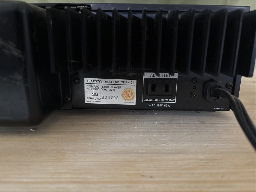 Sony CDP-101 CD Player. Drawer Won’t Open, Untested Further