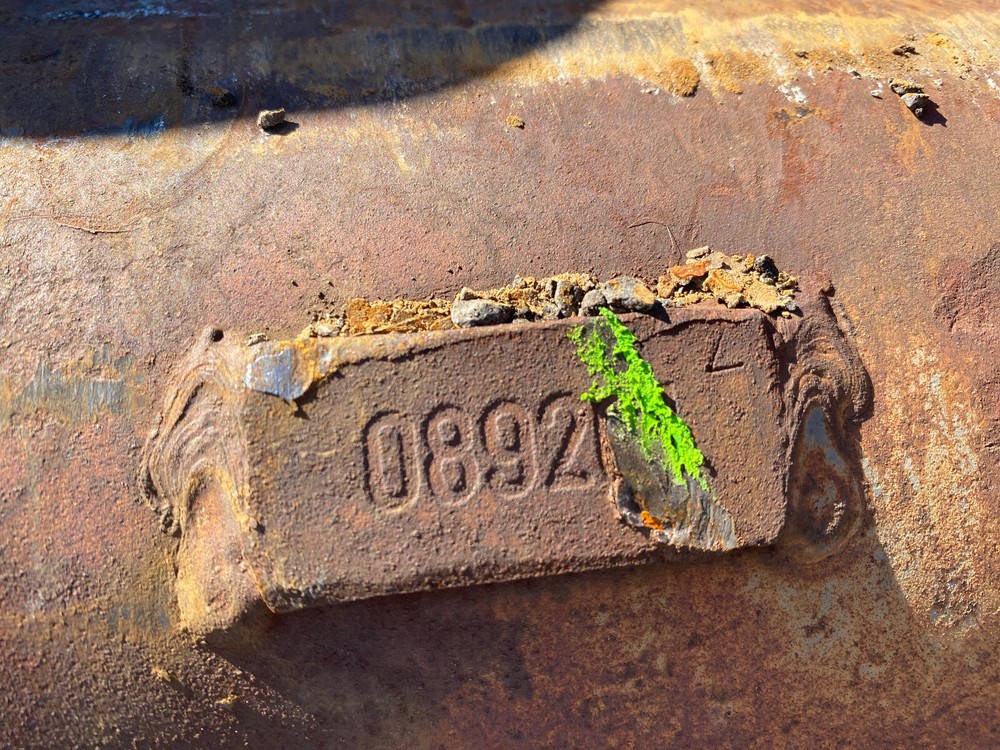 Geith 2 over 3 Excavator Grapple Attachment, 80mm Pins