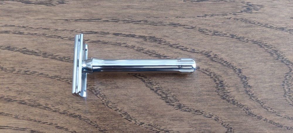 Yaqi Ghost 90SB razor + Tsuka handle