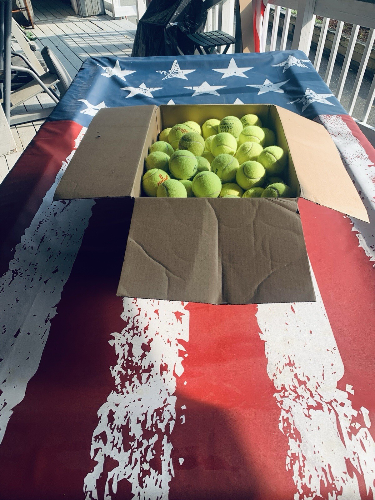 LOWEST PRICED USED TENNIS BALLS ON EBAY - BOX OF 100 ONLY $ 16. - Limit 2 boxes