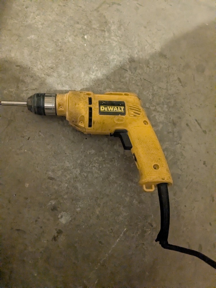 DeWalt corded drill pistol grip style