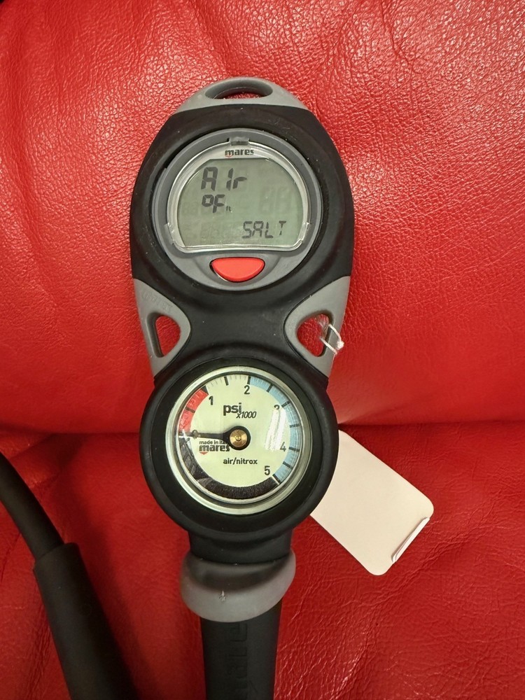 SCUBA NITROX COMPUTER MARES PUCK 2 Gauge Computer Console w/ Pressure Gauge