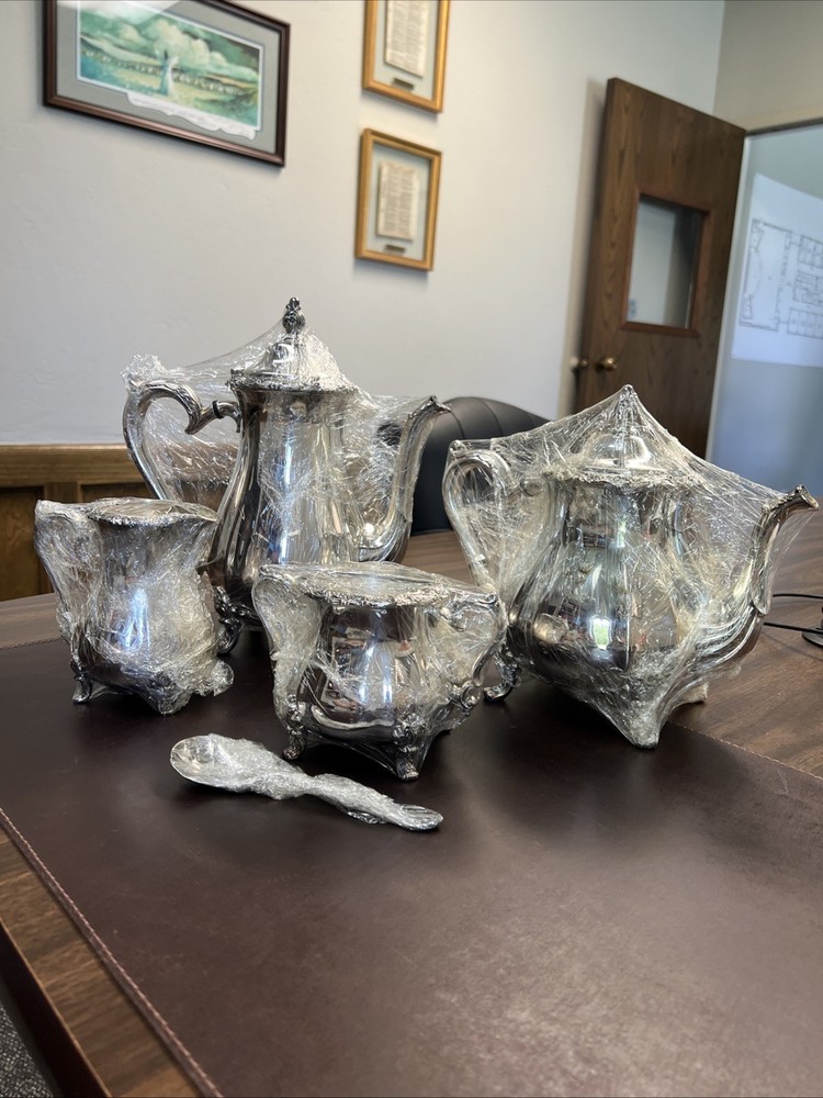 VTG Oneida Webster Wilcox Countess Silverplate Footed 4 PC Tea & Coffee Service