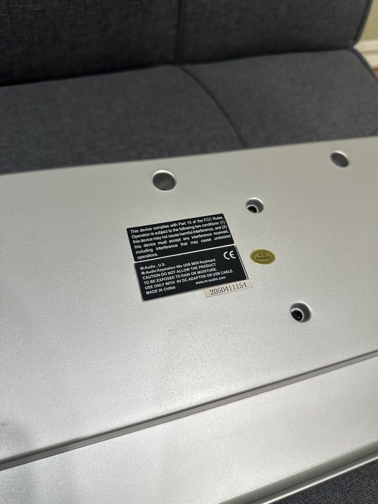 M-Audio Keystation 49e 49-Key USB MIDI Keyboard Controller Pitch Modulation