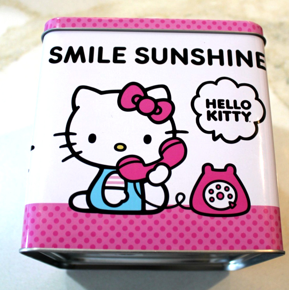 New HELLO KITTY Tin Stack and Store Sanrio Metal Cube Lunchbox Toolbox Crayons..