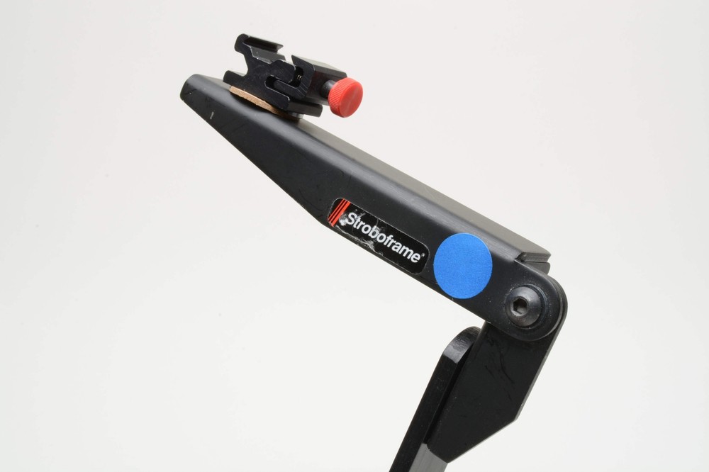 Stroboframe Quick flip 35mm camera flash bracket, Nice & Clean