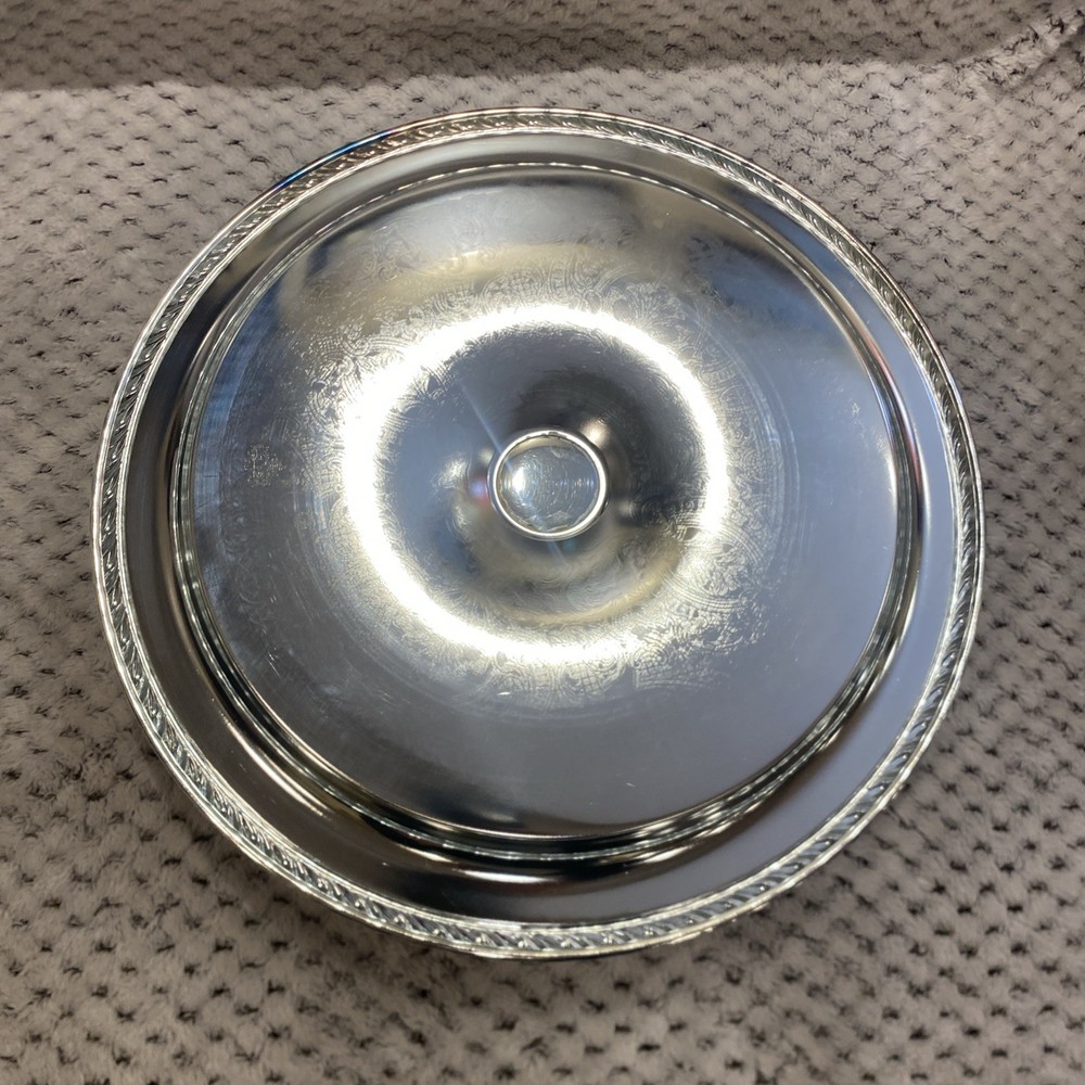 WM. A Rogers By Oneida LTD Silversmiths Silver Plated Chip And Dip Server 8016