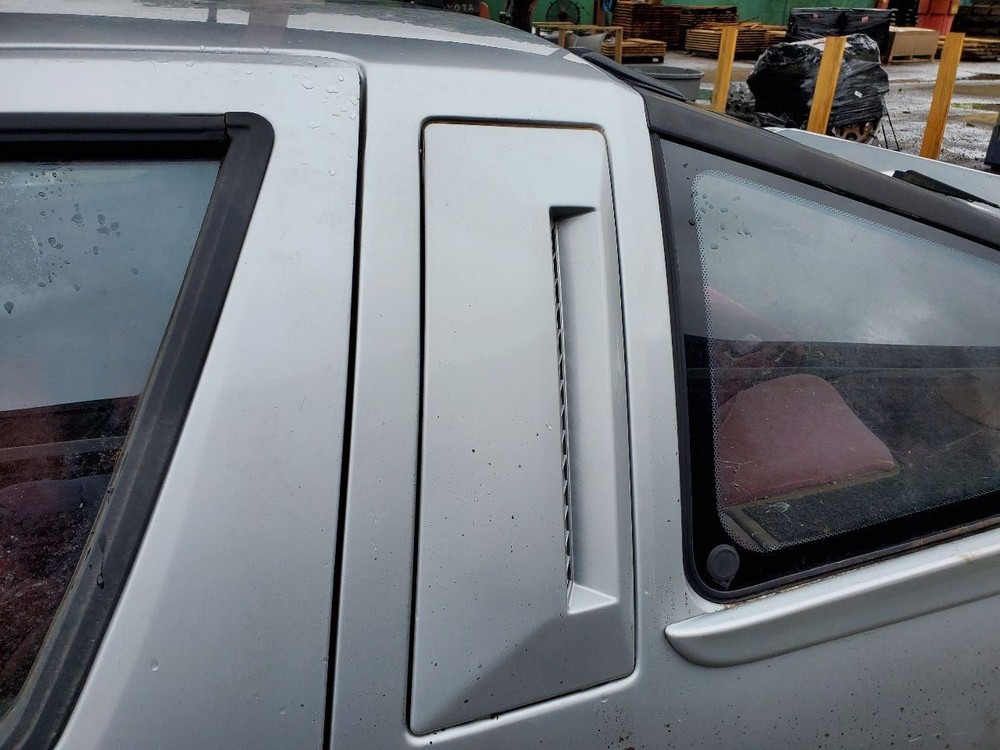 1987 Chrysler Conquest OEM Antenna Control Module MB358975