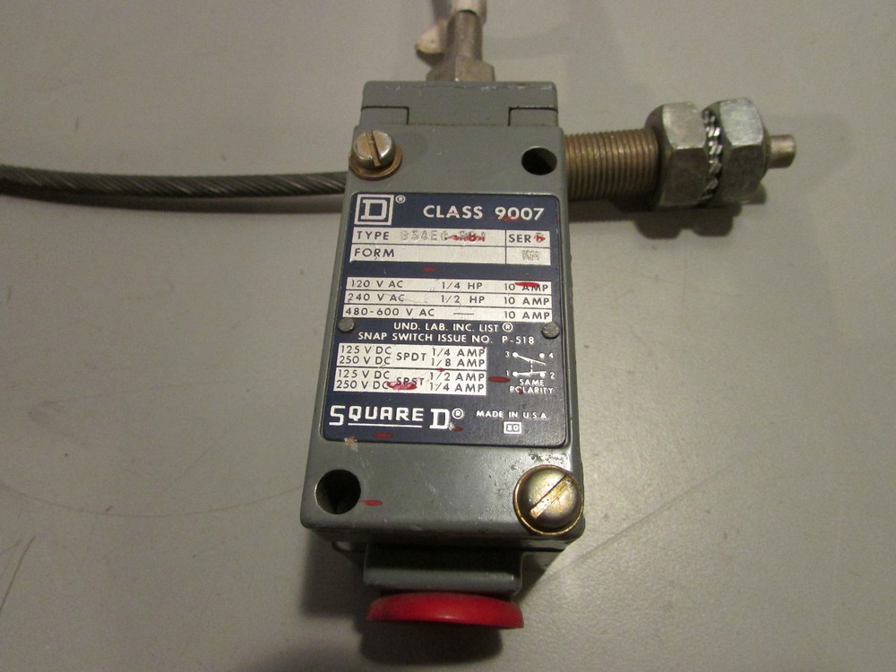 Square D 9007-B54EC-RB1 Ser. B Limit Switch With 110368 36'' Push Button Cable.