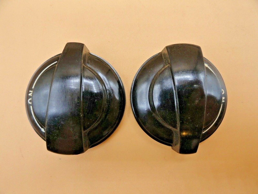 VINTAGE BAKELITE KNOBS (Lot of 10)