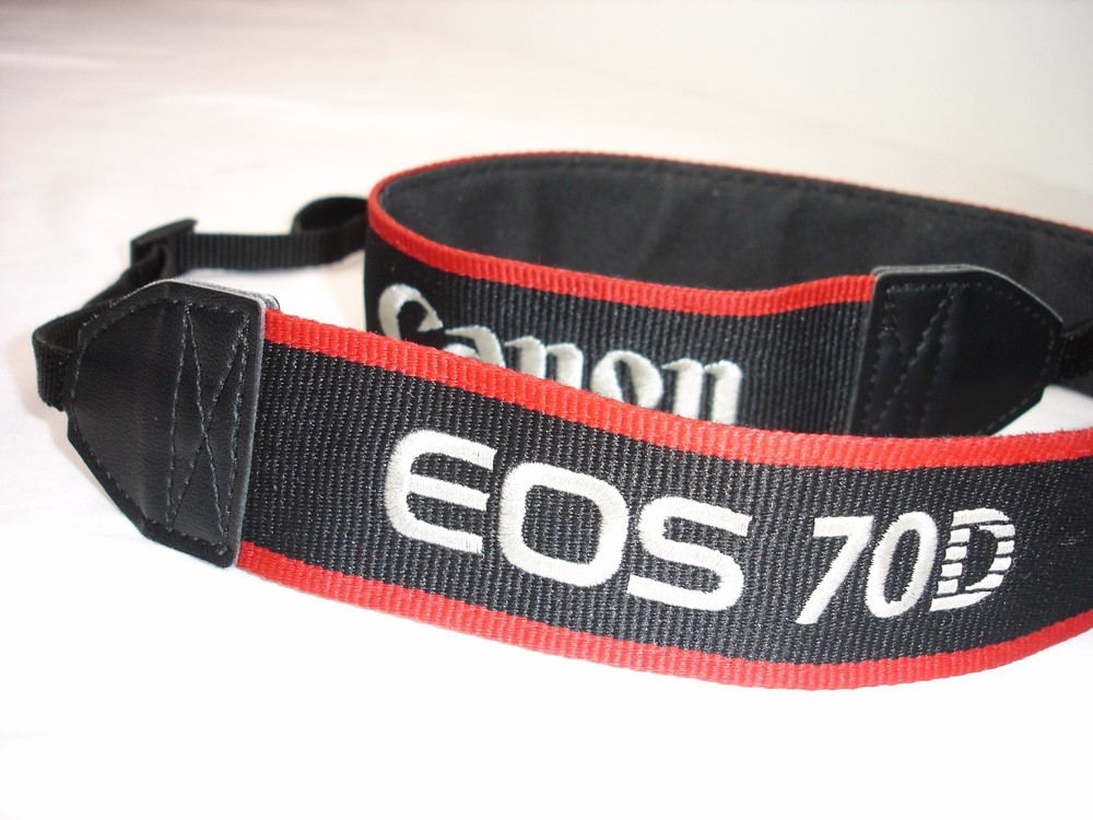 CANON EOS 70D CAMERA NECK STRAP