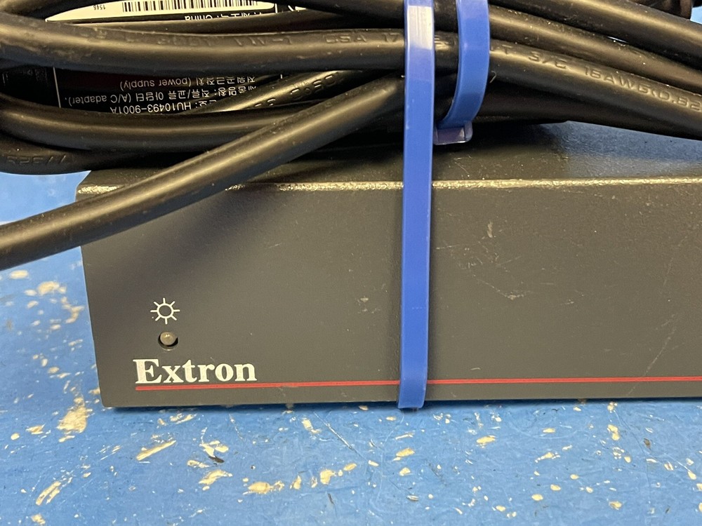 EXTRON DVI DA SERIES DVI DISTRIBUTION AMPLIFIER DVI DA4