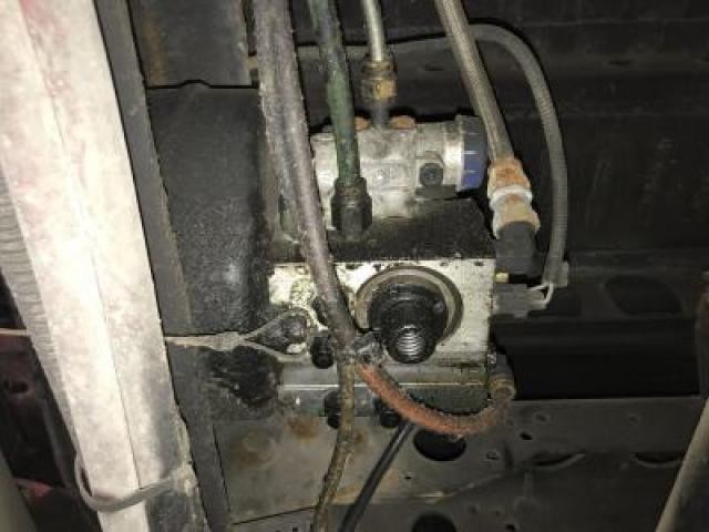 Bendix AD-IS Air Dryer - Used