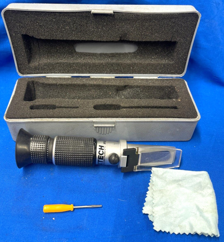 EXTECH RF40 PORTABLE BATTERY COOLANT/GLYCOL REFRACTOMETER
