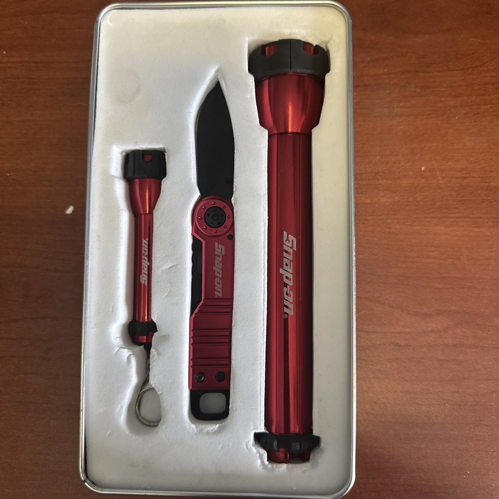 SNAP ON SNAPON COMBO FLASHLIGHT AND KNIFE ORIGINAL PACKAGE