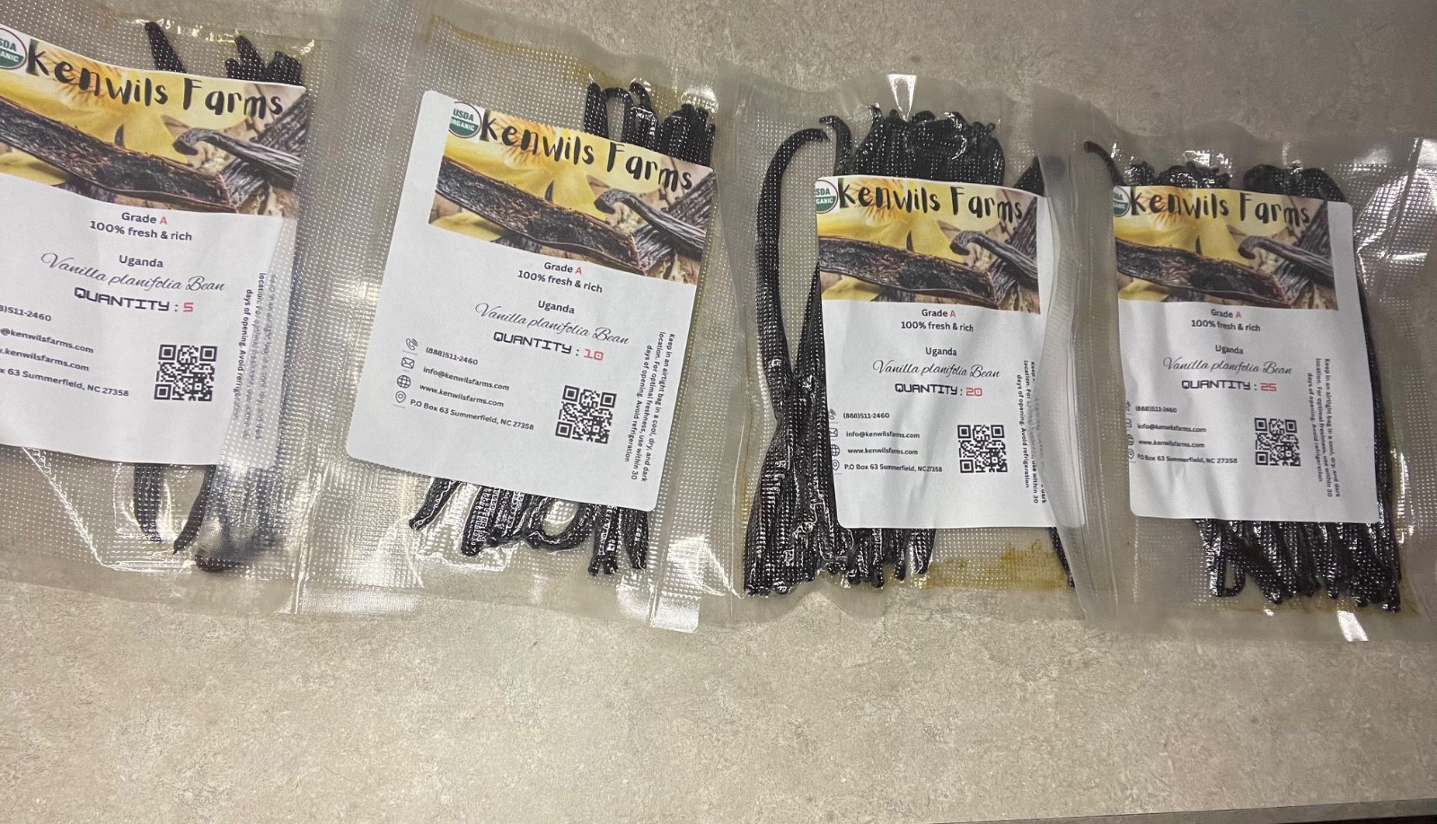 Organic vanilla beans, Grade A. Plump, moist with 30-35% moisture content