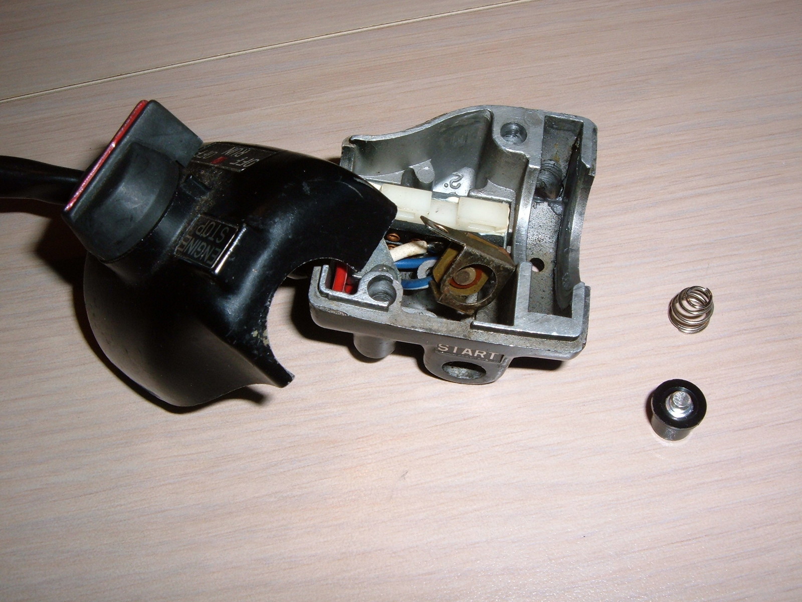 YAMAHA XJ, XS, XV, XV750, XS1100, XS650, XS850, XJ650, XS400 STARTER BUTTON NEW