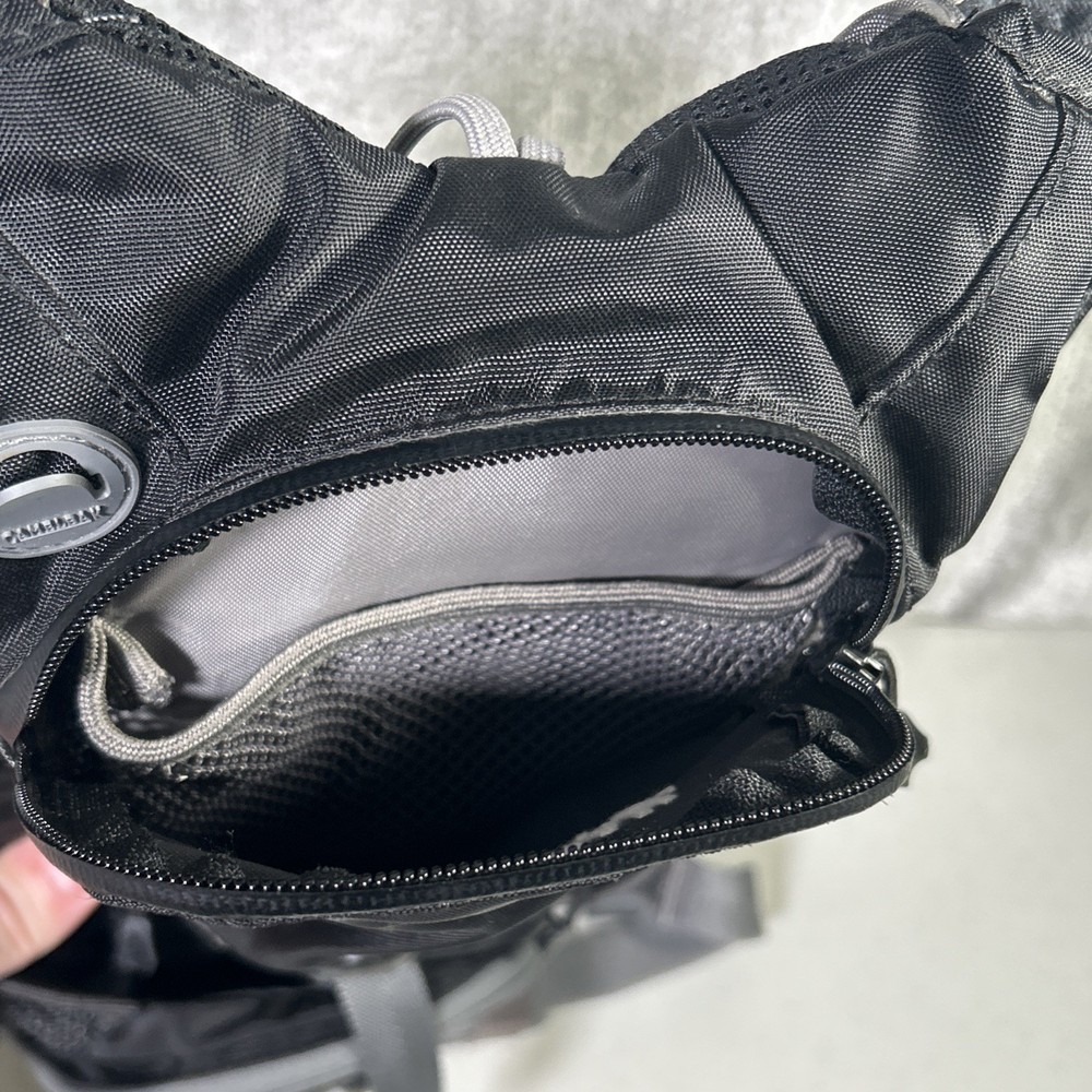 Camelbak Lobo Black Hydration Pack Hiking Trail Backpack w/New Bladder