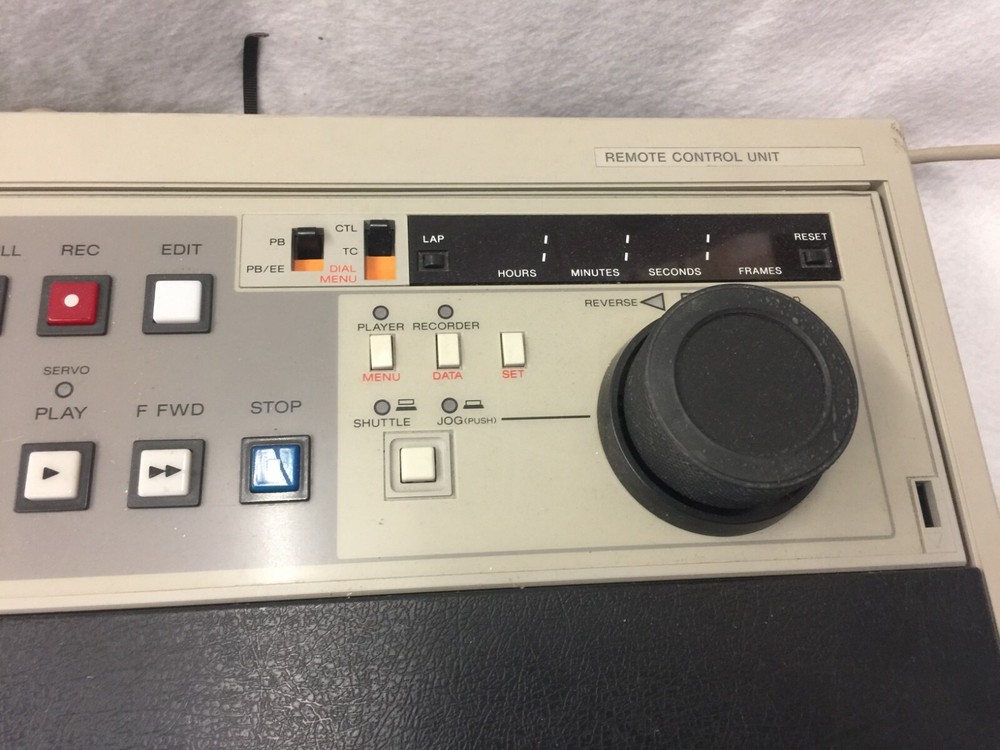 SONY BVU-950 (Front control panel only)with BK-803 Case & BK906 panel extension