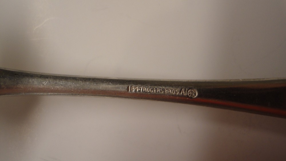 International Silver, Vesta Silverplate Medium Solid Cold Meat Serving Fork